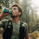 gourde pour course a pied coureur foret