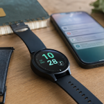 Meilleur montre connectée pas cher : écran AMOLED allumé, autonomie 100€